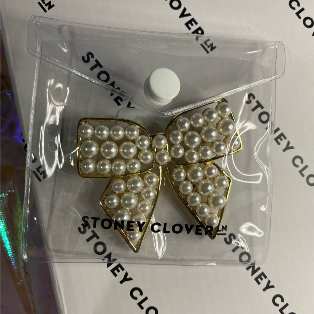 New pearl bow broach Stoney Clover Lane